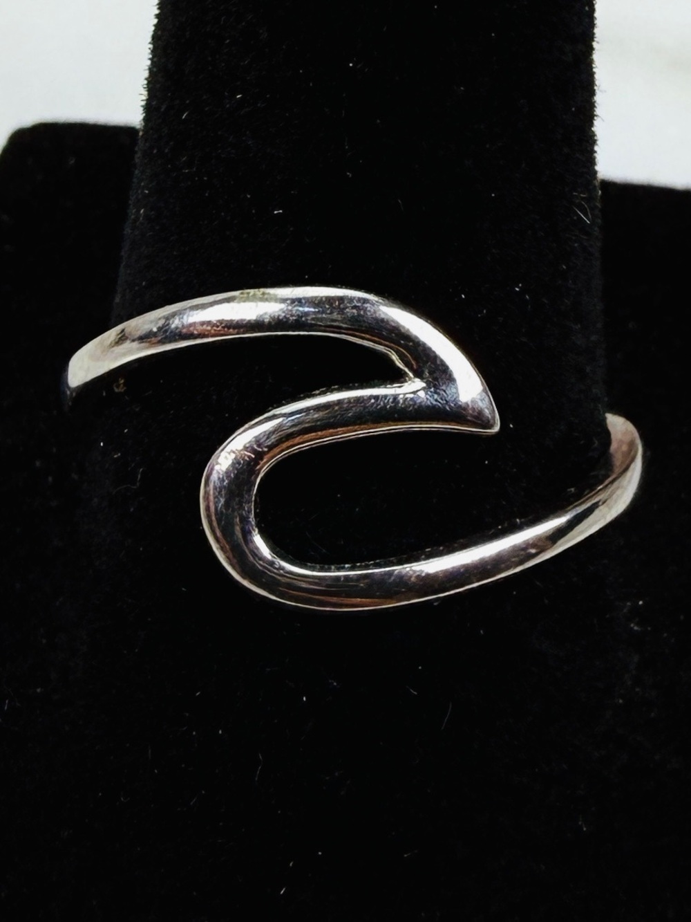 Silver Tone Abstract Open Wrap Statement Ring Adjustable Size 8.5